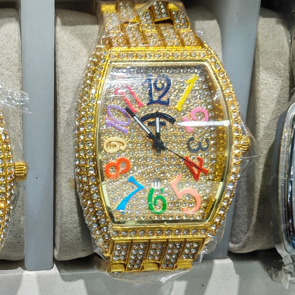 Reloj de Cuarzo Tonneau Sin Lo - Luxury Watch Brands Logo reseña y precio
